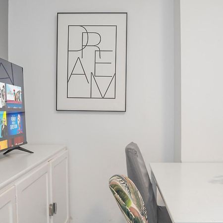 דירות סביליה Perfect Getaway In Triana - 15M Walk Giralda מראה חיצוני תמונה